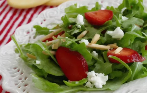 Arugula-and-Strawberry-Salad-with-Feta-Cheese