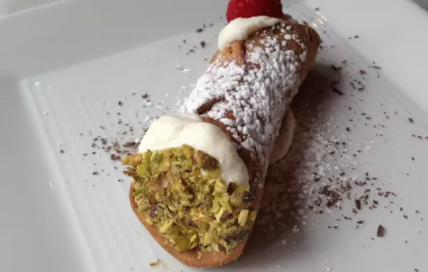 Cannoli Alla Siciliana (Sicilian Cannoli)