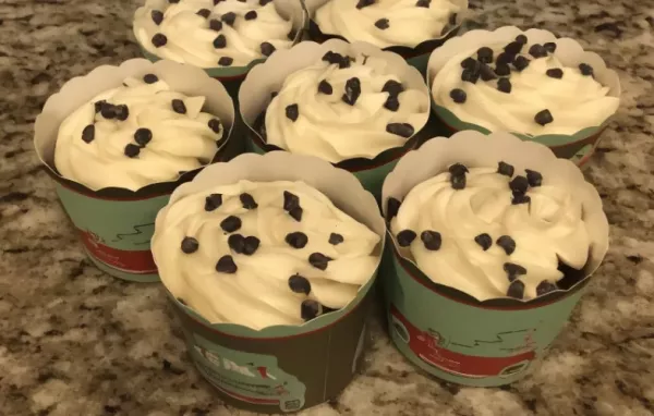 Chocolate Chip Cheesecake Cupcakes