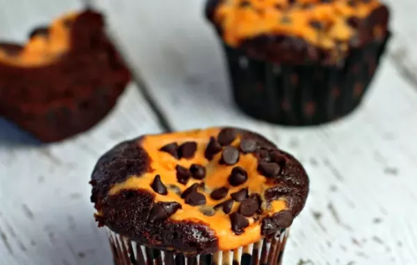 Chocolate Cupcakes with Pumpkin Cheesecake Filling