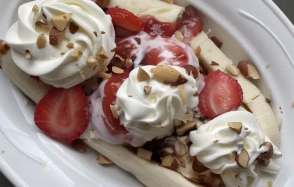 Classic Homemade Banana Split Recipe