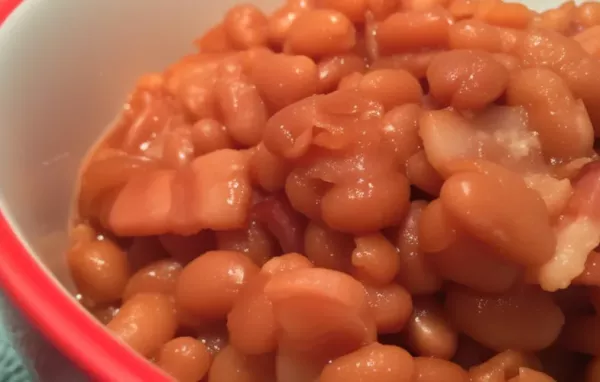 Classic Memorial Day Baked Beans Recipe