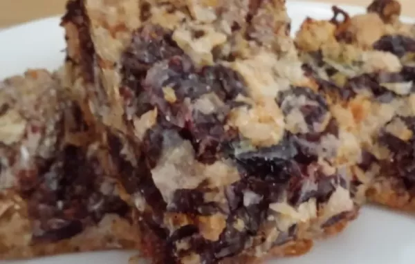 Coconut-Cranberry-Bars-With-Pecans