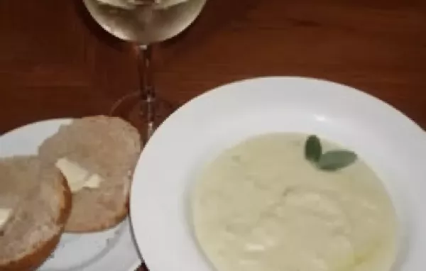 Cream of Cauliflower and Stilton Soup