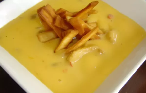 Creamy and delicious Cheesy Broccoli Soup