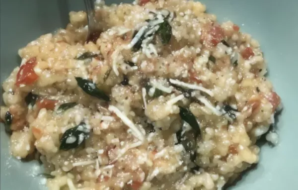 Creamy and flavorful tomato spinach risotto cooked in an Instant Pot