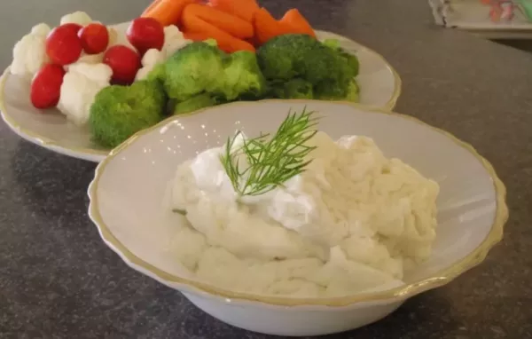 Creamy and Fresh Dill Dip Recipe