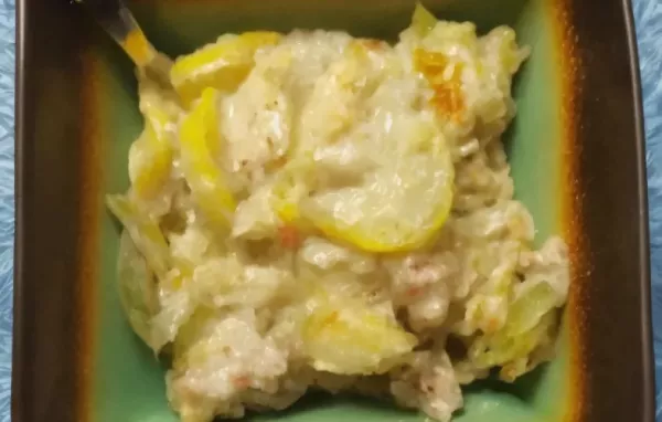 Delicious and Cheesy Country Squash Casserole Recipe