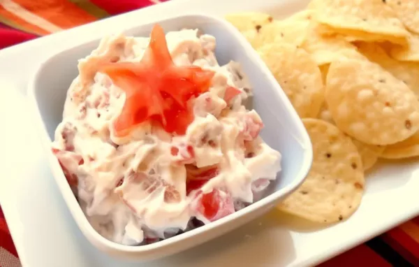 Delicious and Creamy BLT Dip Recipe