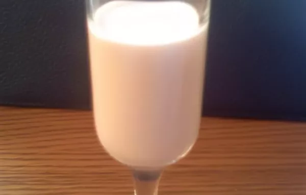 Delicious and Creamy Wolf's Light Irish Cream Recipe