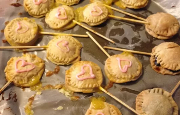 Delicious and Cute Mini Pie Pops Recipe