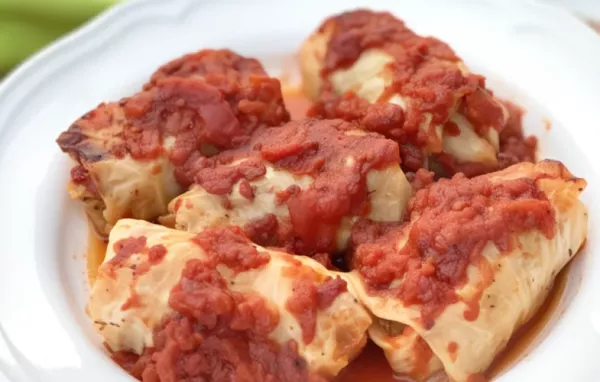 Delicious and Easy American-style Stuffed Cabbage Rolls
