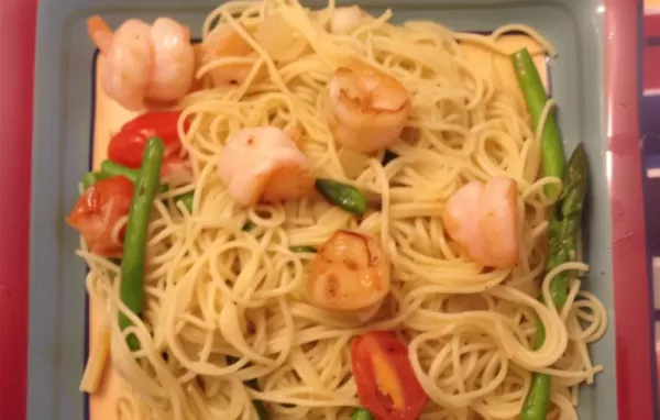 Delicious and easy Garlic Angel Hair Shrimp recipe