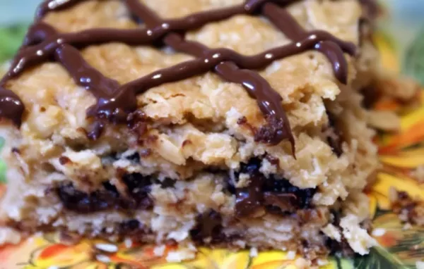 Delicious and Easy Oatmeal Cookie Bars Recipe