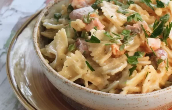 Delicious and Easy One-Pot Ham and Veggie Pasta Recipe