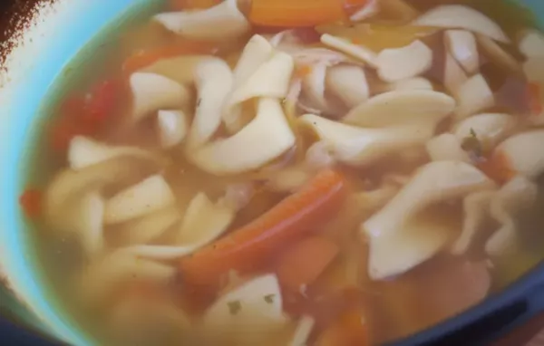 Delicious and Easy Slow Cooker Chicken and Noodles Recipe