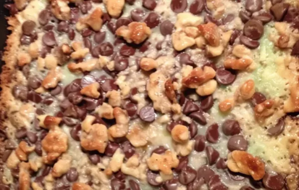 Delicious and Easy to Make Soda Cracker Bars Recipe