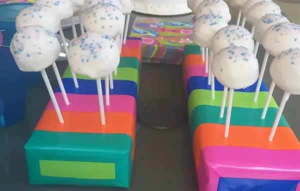 Delicious and Eye-catching Pretty Cake Pops Recipe