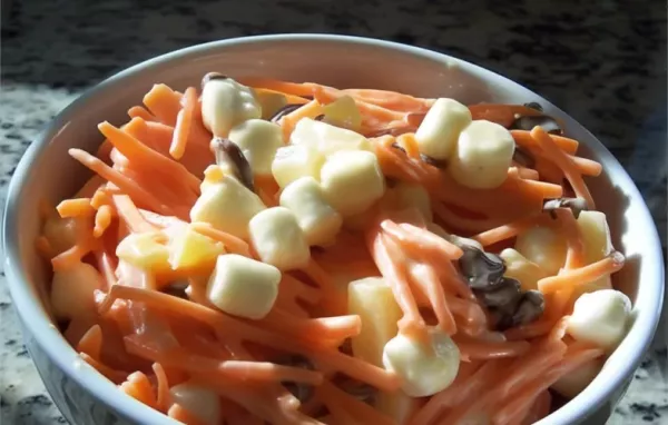 Delicious and Fresh Carrot Salad with Pineapple Recipe