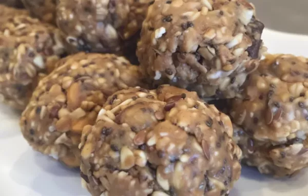 Delicious and Healthy Chocolate Protein Balls Recipe