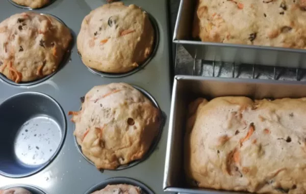 Delicious and Healthy Dark Carrot Raisin Muffins Recipe