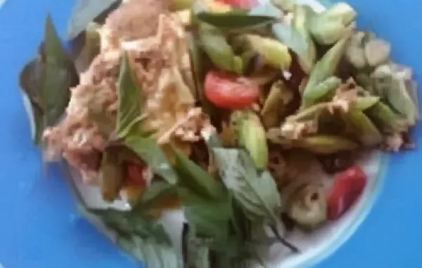 Delicious and Healthy Low Carb Egg and Vegetable Saute