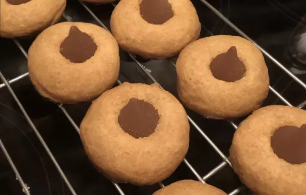 Delicious and Irresistible Salted Caramel Brown Butter Cookies