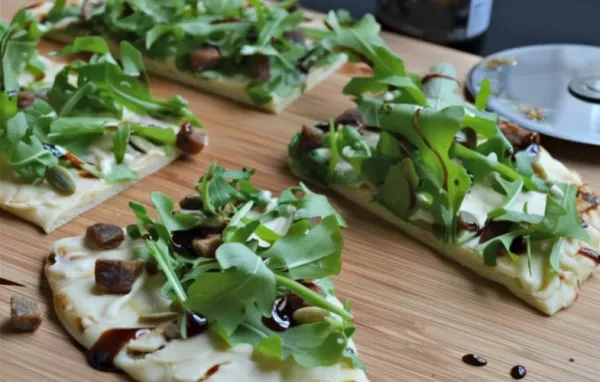 Delicious and Nutritious Arugula and Hummus Mini Pizzas