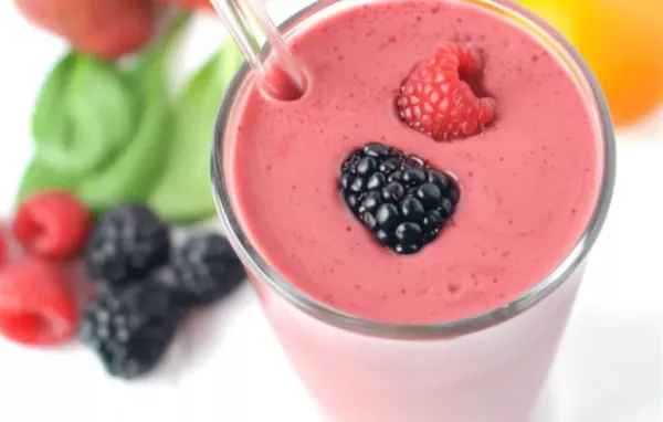 Delicious and Nutritious Berry and Spinach Smoothie Recipe