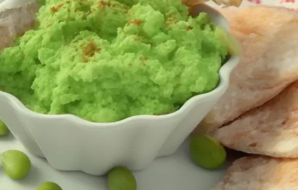 Delicious and Nutritious Edamame Roasted Garlic Hummus Recipe