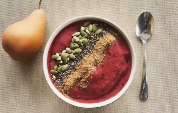 Delicious and Nutritious Super Antioxidant Smoothie Bowl