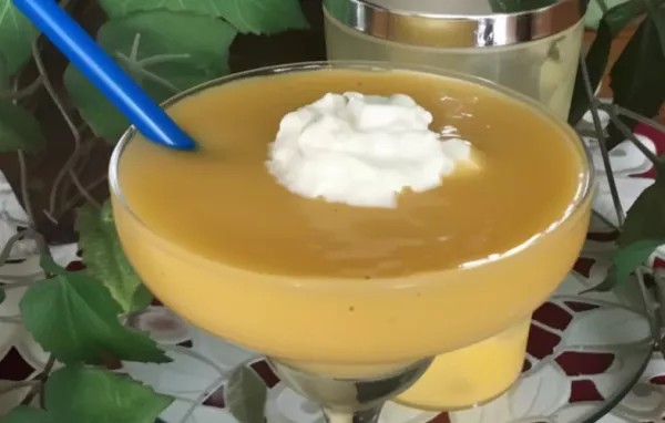 Delicious and refreshing Banago Juice Shake with Cream