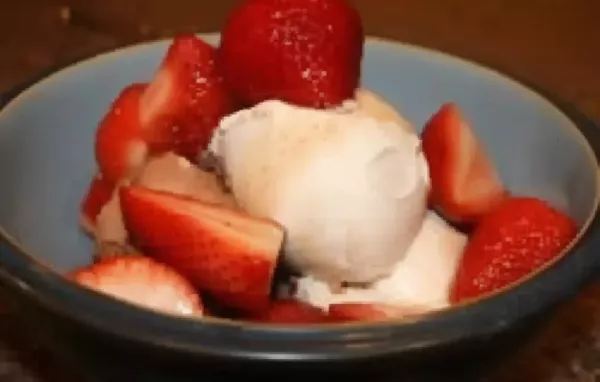 Delicious and Refreshing Strawberries in Spiced Syrup Recipe