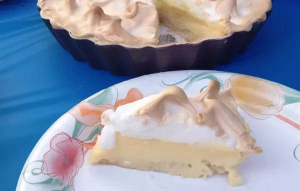 Delicious and Tangy Lemon Meringue Pie Recipe