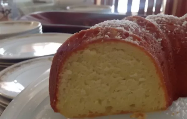 Delicious and Zesty Greek Lemon Cake Recipe