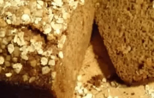 Delicious Apple Cinnamon Oatmeal Bread Recipe