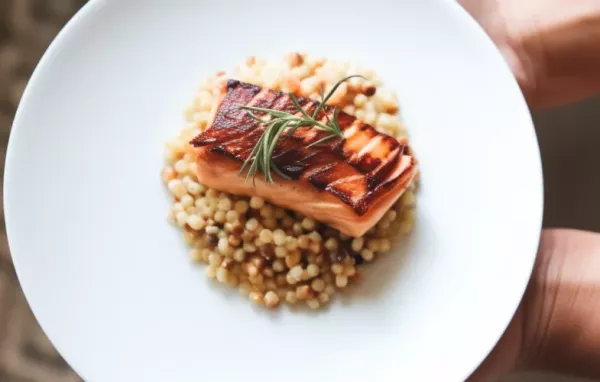 Delicious Balsamic and Rosemary Grilled Salmon Recipe