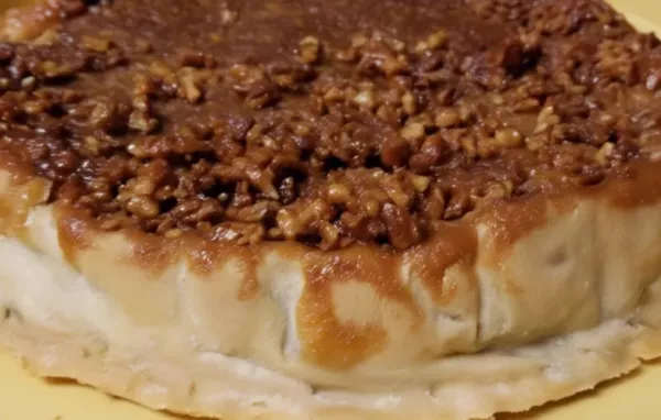 Delicious Caramel Pecan Apple Pie Recipe