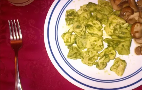 Delicious Cheese Tortellini with Homemade Walnut Parsley Pesto