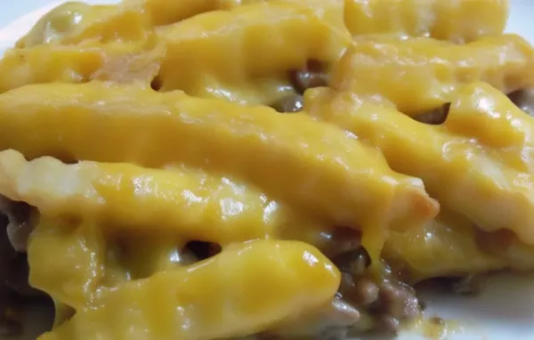 Delicious Cheeseburger and Fries Casserole Recipe