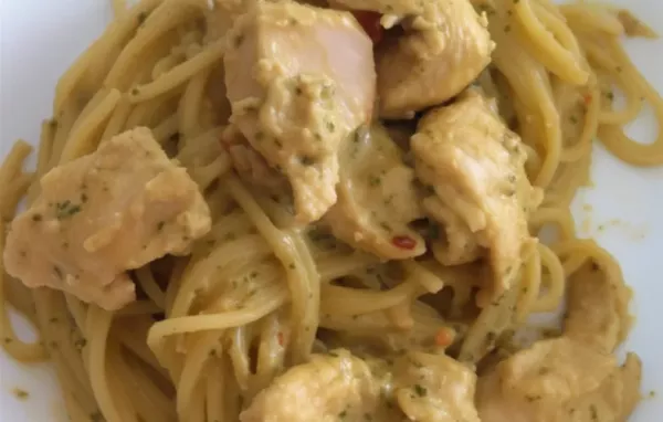 Delicious Creamy Pesto Chicken and Pasta Recipe