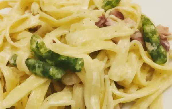 Delicious Ham and Asparagus Fettuccine Recipe