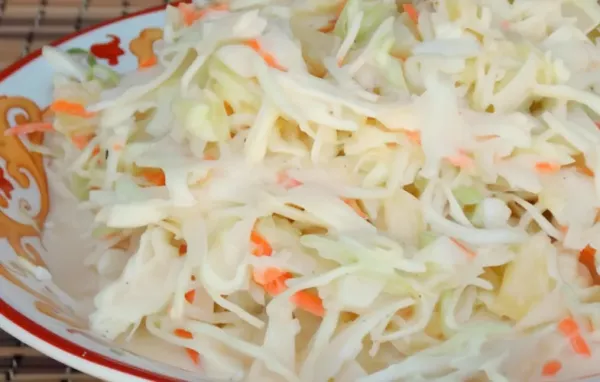 Delicious Hawaiian Coleslaw Recipe for a Tropical Twist on a Classic Dish