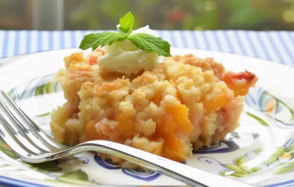 Delicious Homemade Peach Crumb Bars Recipe