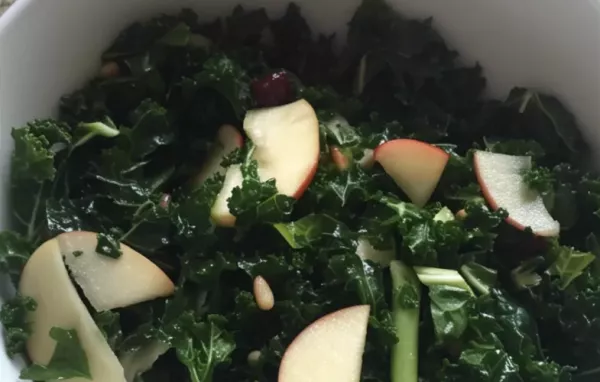 Delicious Kale and Apple Salad Recipe for Potluck Gatherings