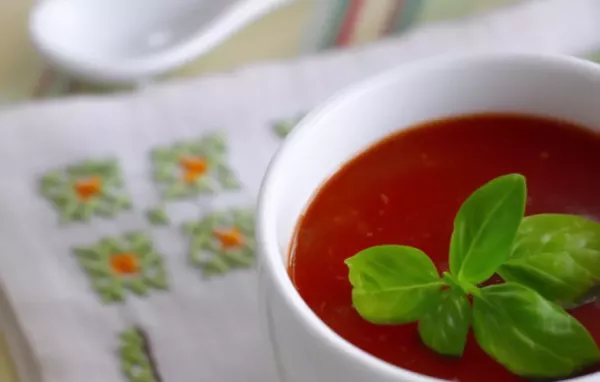 Delicious Parmesan and Basil Tomato Soup Recipe