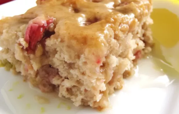 Delicious Rhubarb Spice Cake with Zesty Lemon Sauce Recipe