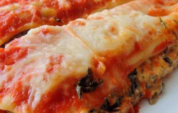 Delicious Spinach and Cheese Stuffed Manicotti Recipe