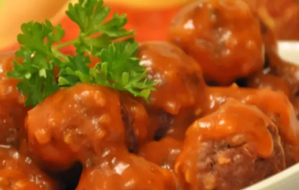 Delicious Tangy Horseradish Tomato Sauce Recipe for Meatballs