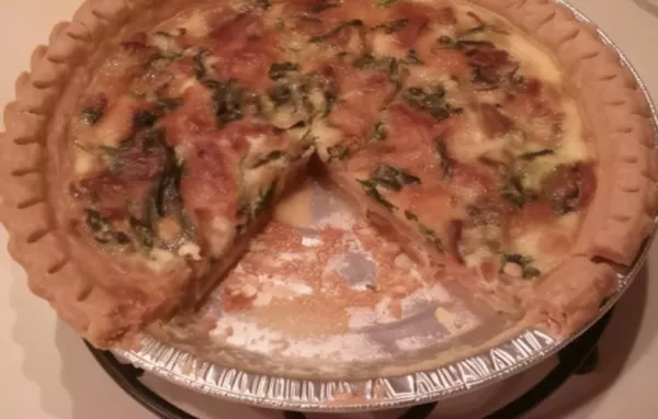 Delicious Tuna, Spinach, and Bacon Quiche Recipe